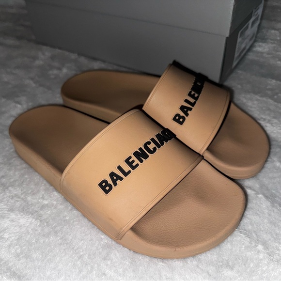 Balenciaga Slides - Picture 1 of 5